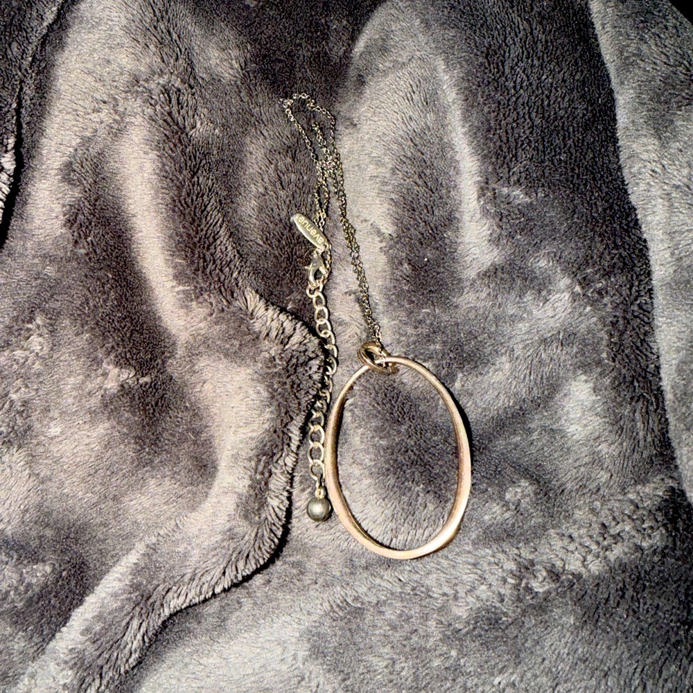 Avenue Necklace